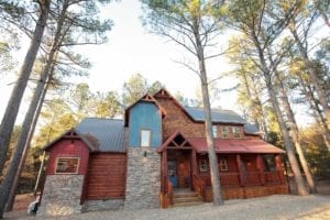 spacious corporate cabins broken bow