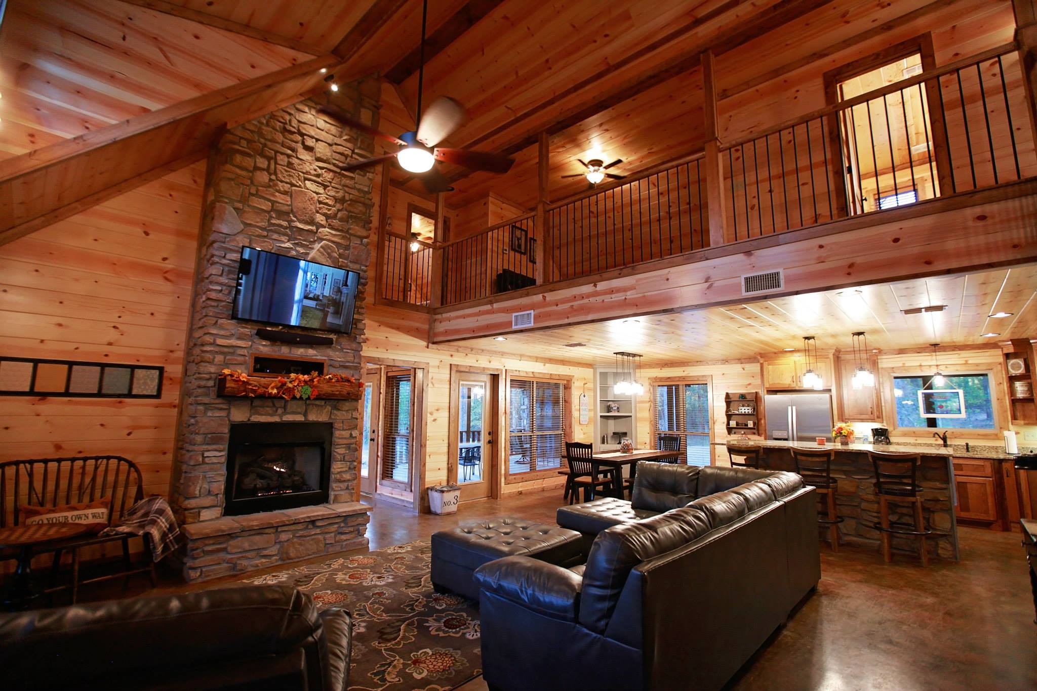 Broken Bow Group Cabins - Large Cabins In Broken Bow | Blue Beaver