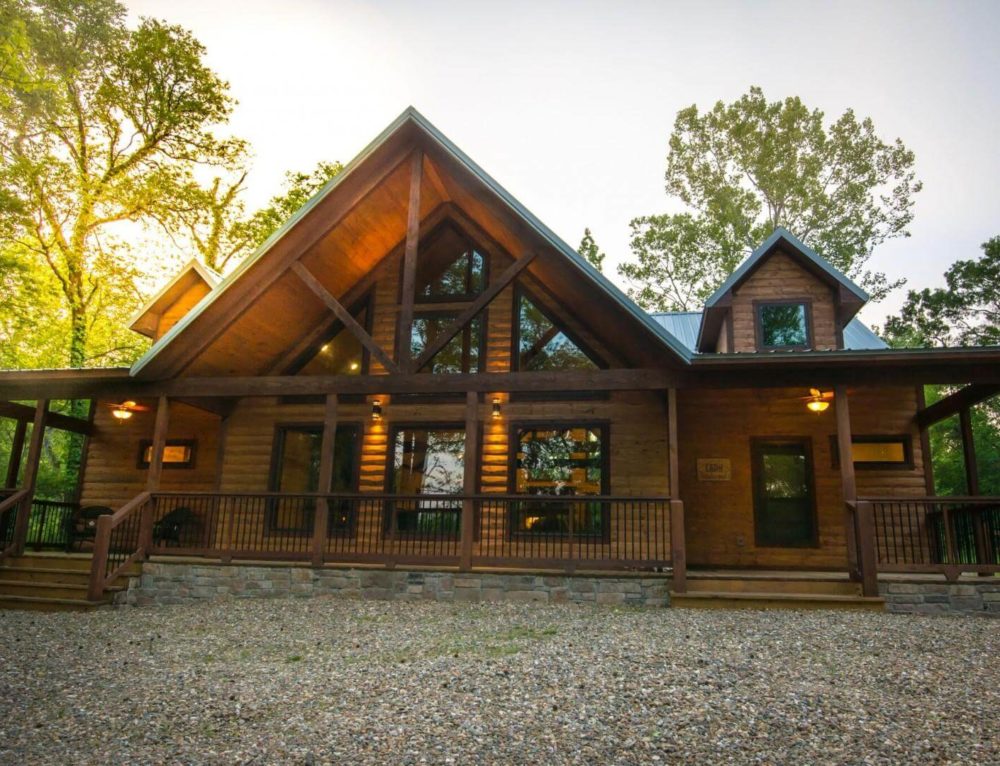 Broken Bow Honeymoon Cabins: Love Lives Here | Blue Beaver Luxury